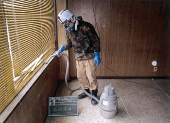 ２５．愛知県名古屋市商業ビルアスベスト解体工事の最終清掃